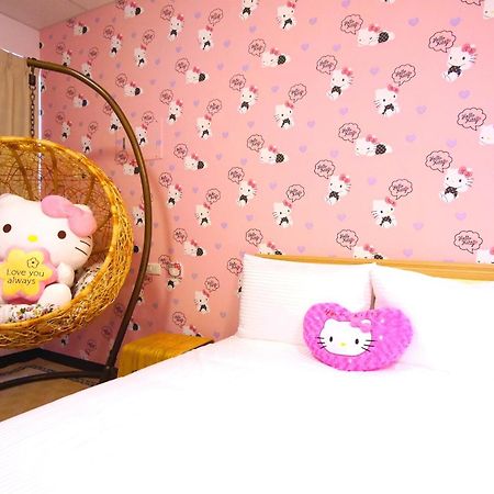 Traveler Station Hotel Каосюн Екстериор снимка