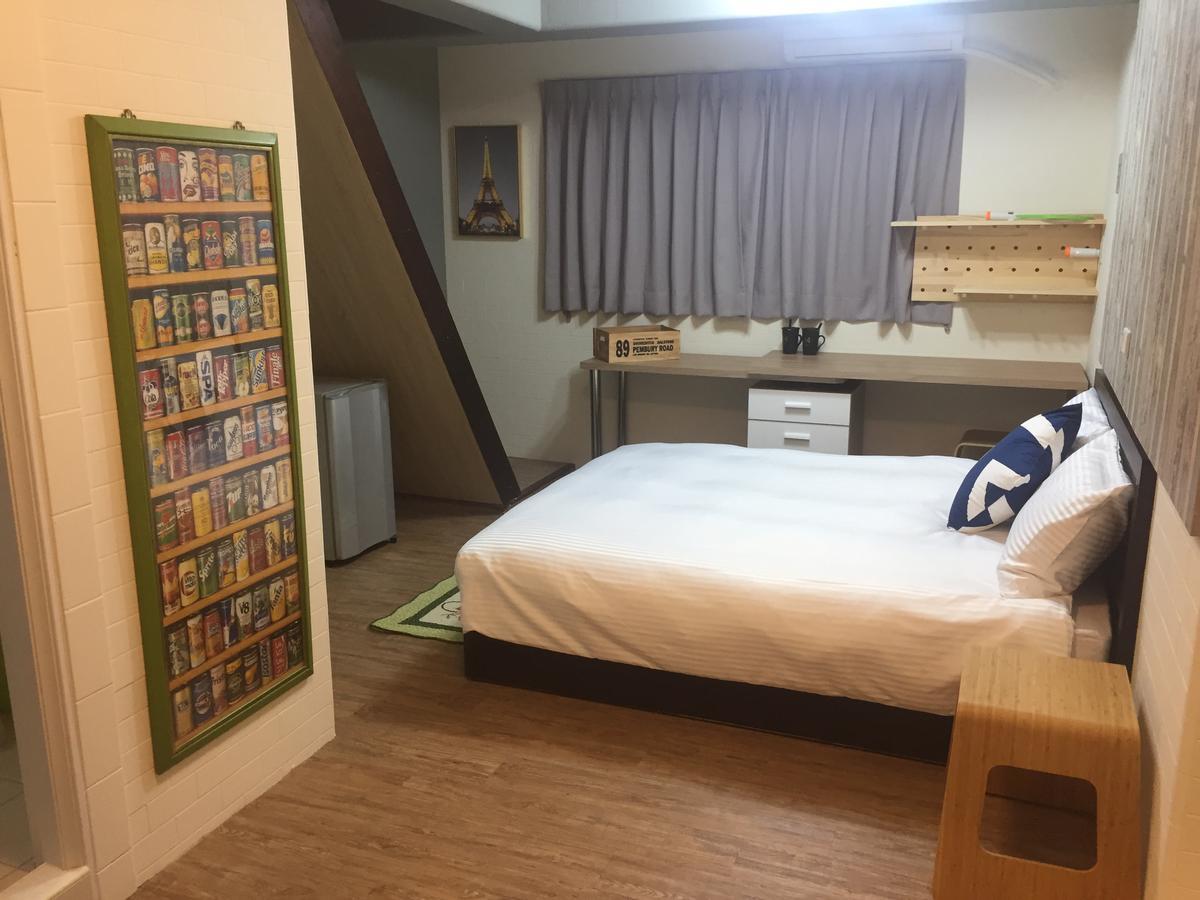 Traveler Station Hotel Каосюн Екстериор снимка