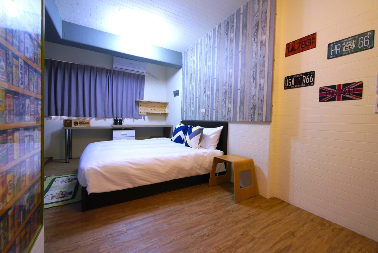 Traveler Station Hotel Каосюн Екстериор снимка